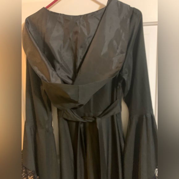 Gothic/witch/medieval hooded lace up dress - Picture 4 of 5